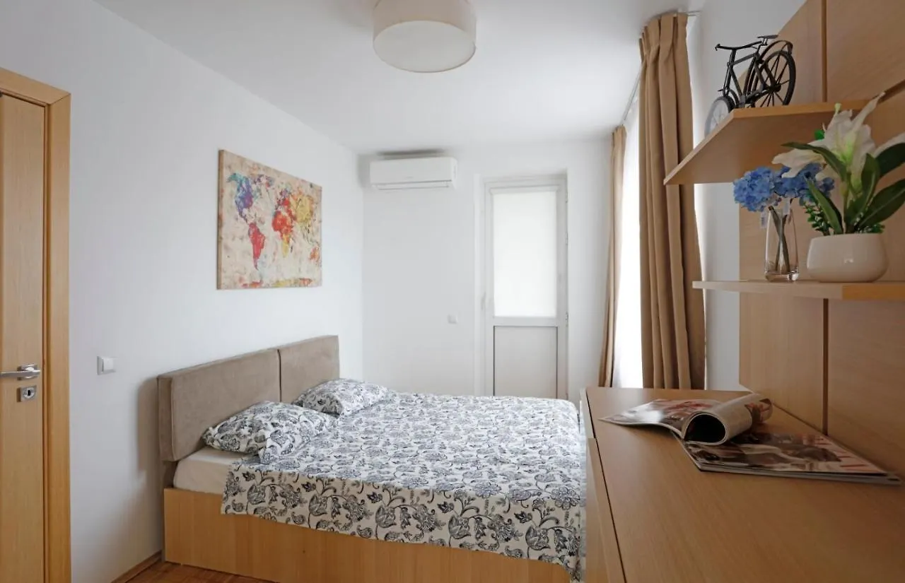 Lovely 2 Bedroom Apartment Near Old Town Bucareste Roménia